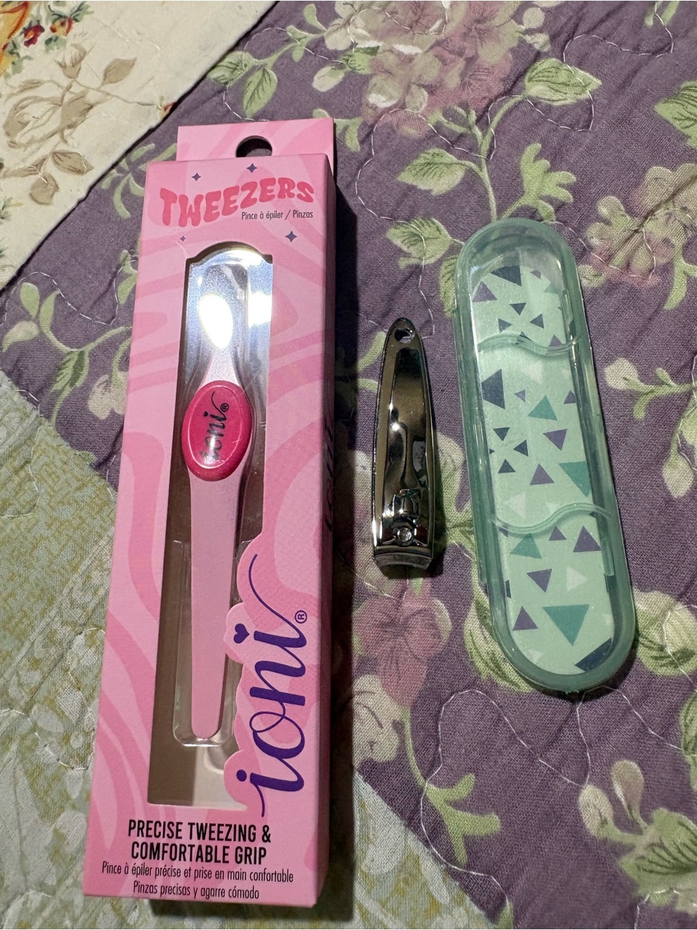 Marie Claire Jelly Nail Polish Set with Pink Tweezer - Picture 3 of 3